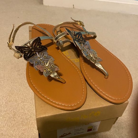 Sunny Feet Sandals - Picture 1 of 2